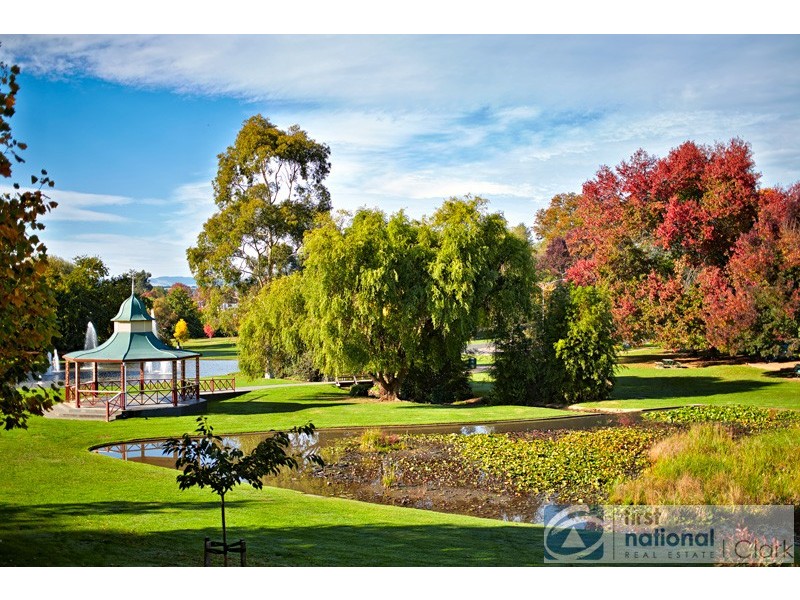 24 Clifford Street, Warragul VIC 3820