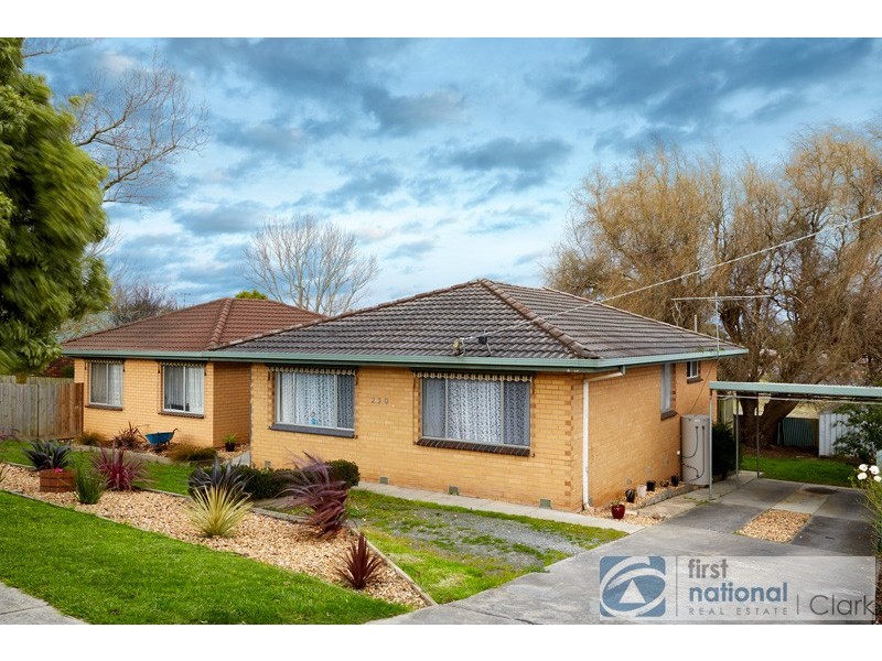 230 Princes Way, Drouin VIC 3818