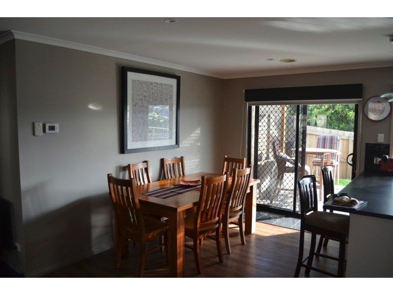 12 Walker Drive, Drouin VIC 3818