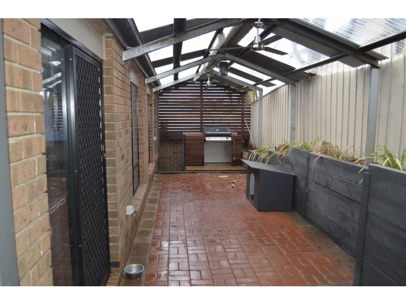 12 Walker Drive, Drouin VIC 3818