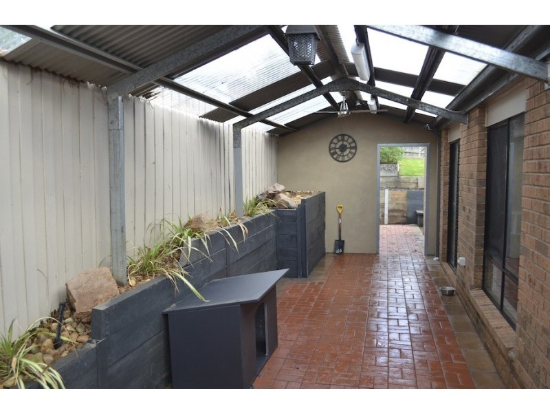 12 Walker Drive, Drouin VIC 3818