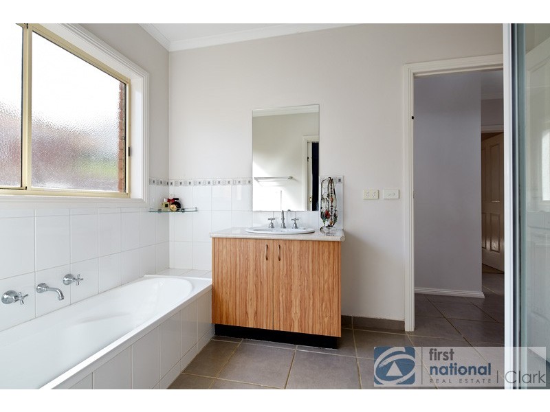 2 Blue Gum Drive, Warragul VIC 3820