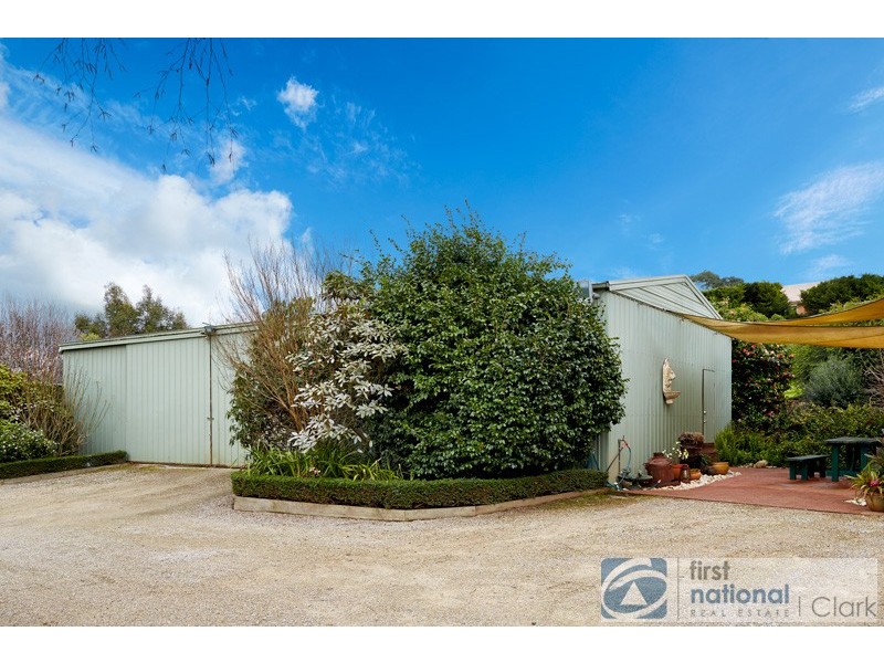 11 Greenland Drive, Drouin VIC 3818