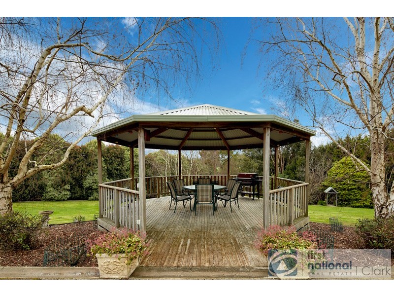 11 Greenland Drive, Drouin VIC 3818