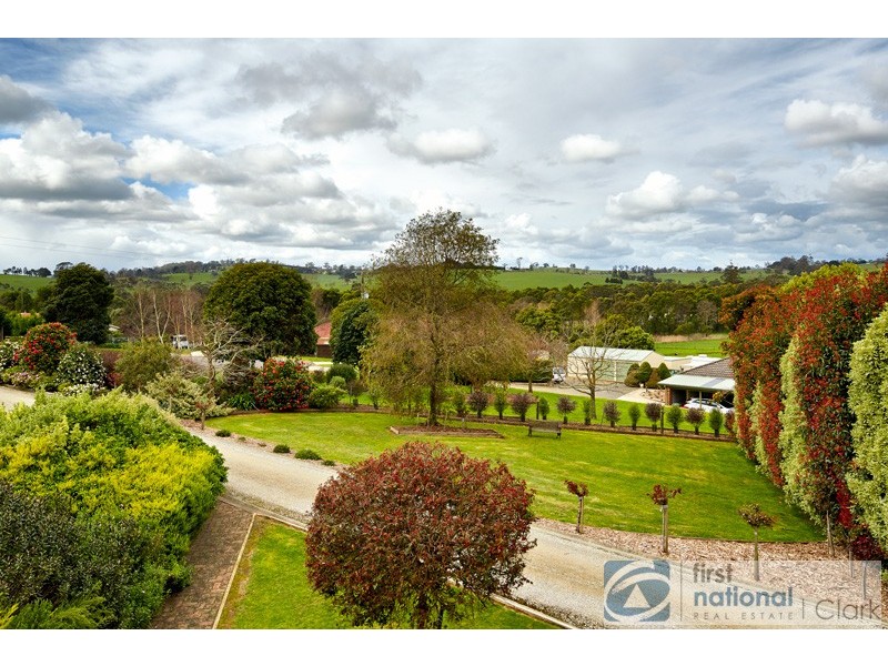 11 Greenland Drive, Drouin VIC 3818
