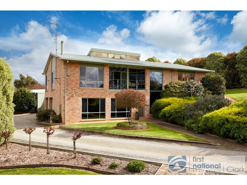11 Greenland Drive, Drouin VIC 3818
