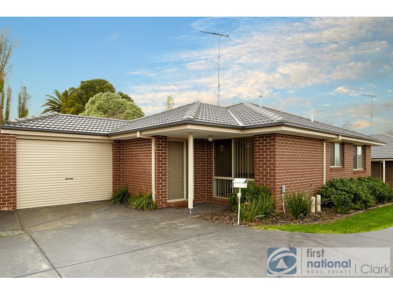 2/16 Phillip Street, Warragul VIC 3820