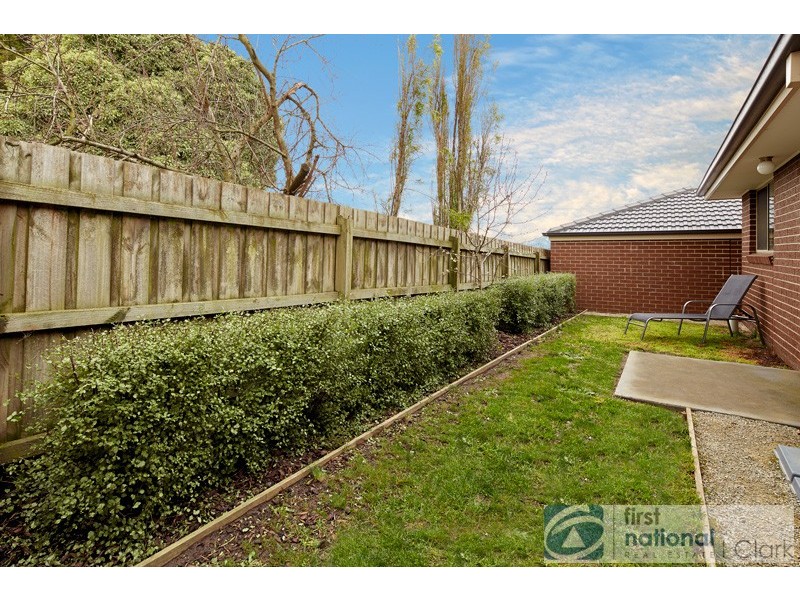 2/16 Phillip Street, Warragul VIC 3820