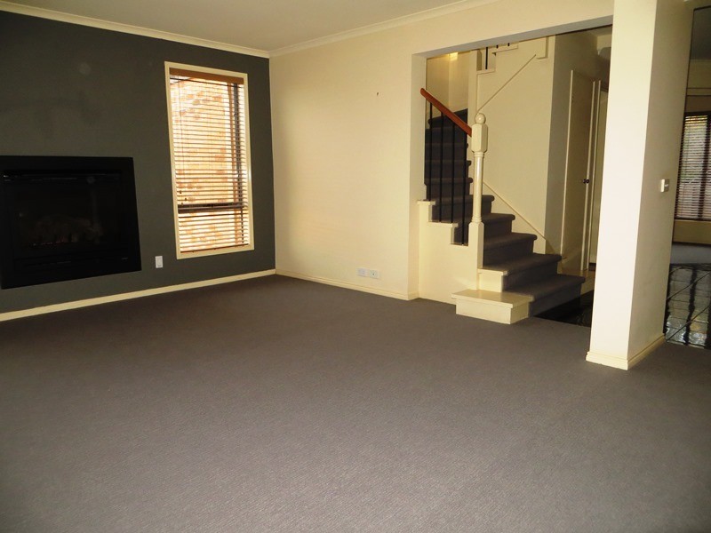 11 Nicolas Court, Warragul VIC 3820