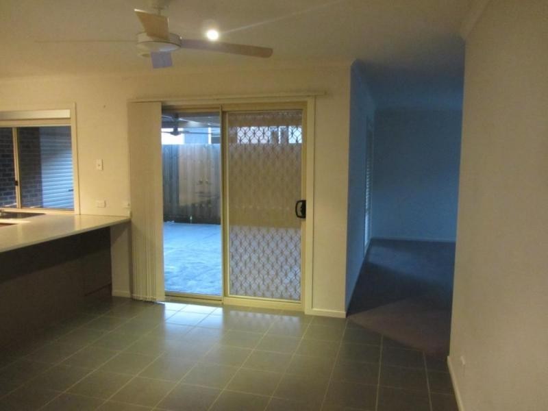 103 McNeilly Road, Drouin VIC 3818