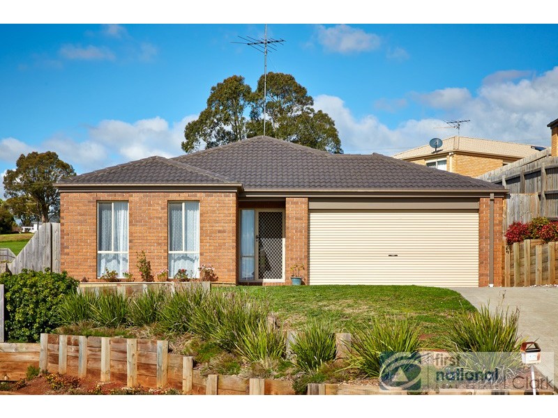 13 Vivian Court, Drouin VIC 3818