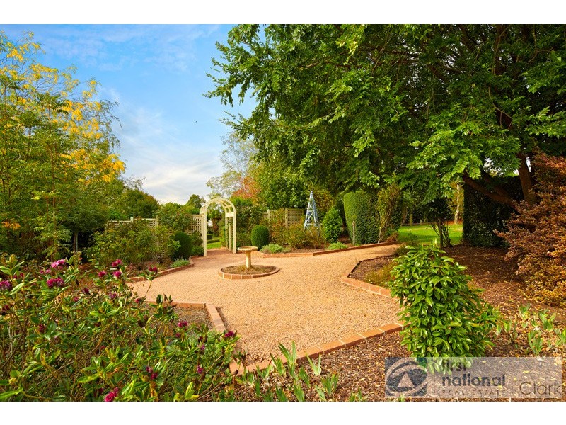 15 Moroka Drive, Warragul VIC 3820