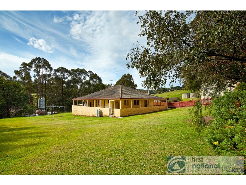 837 Jacksons Track, Jindivick VIC 3818
