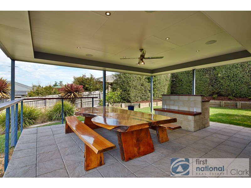 1 Deakin Court, Warragul VIC 3820