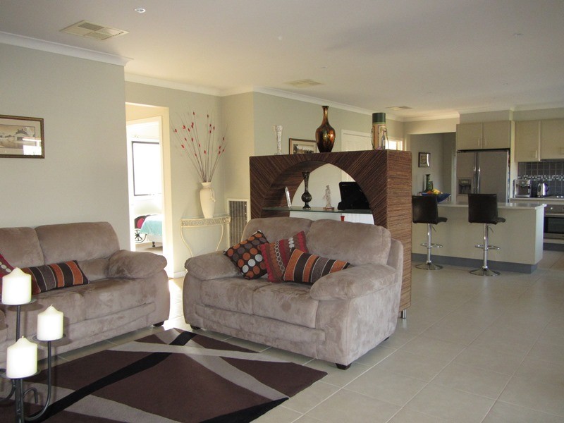 9 Glendon Drive, Warragul VIC 3820