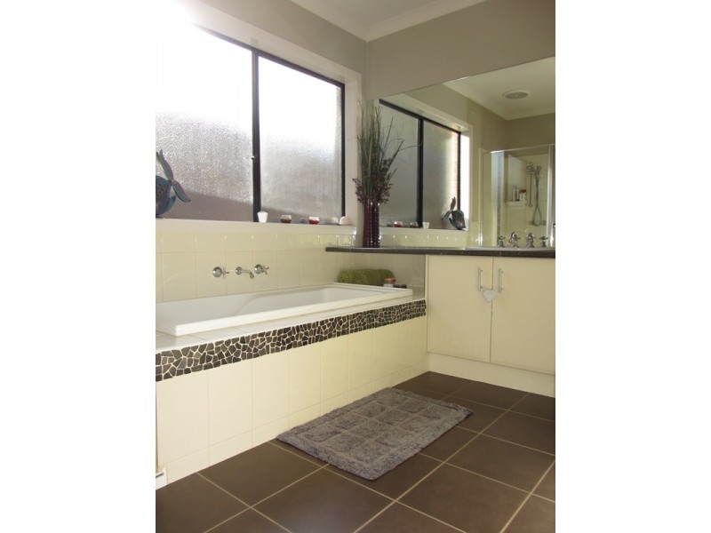 9 Glendon Drive, Warragul VIC 3820