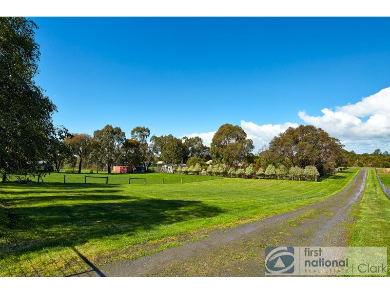 37 Riverside Avenue, Bunyip VIC 3815