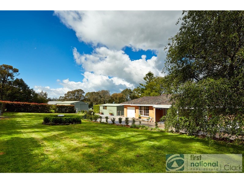 37 Riverside Avenue, Bunyip VIC 3815