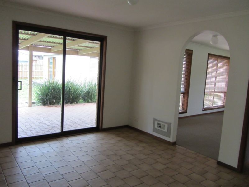 11 Boronia Street, Drouin VIC 3818