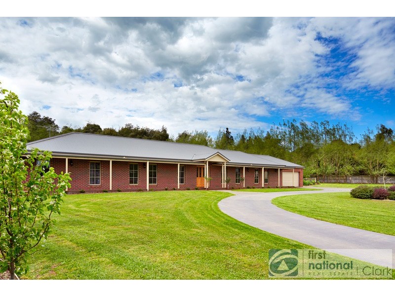 14 Carlile Court, Drouin VIC 3818