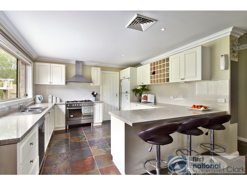 14 Carlile Court, Drouin VIC 3818