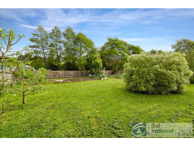 31 Darnum Street, Drouin VIC 3818