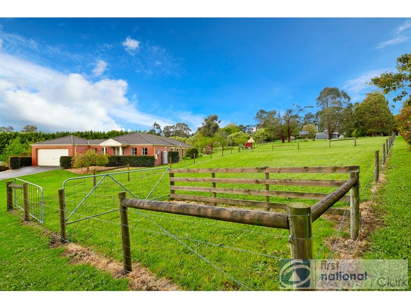 18 Carlile Court, Drouin VIC 3818