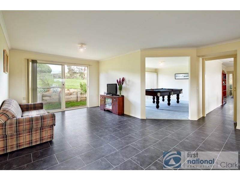 18 Carlile Court, Drouin VIC 3818