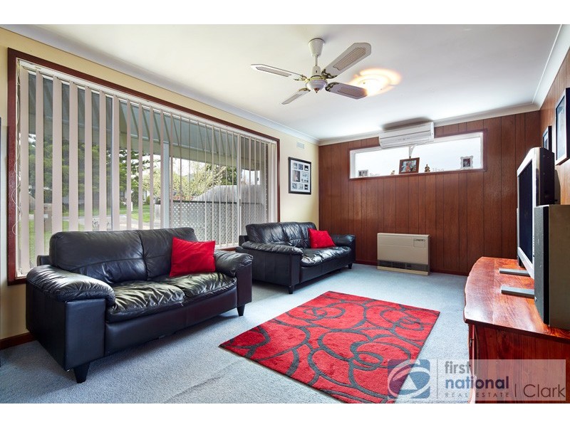 11 McClure Street, Drouin VIC 3818
