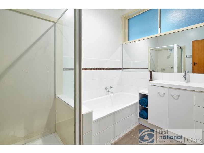 11 McClure Street, Drouin VIC 3818