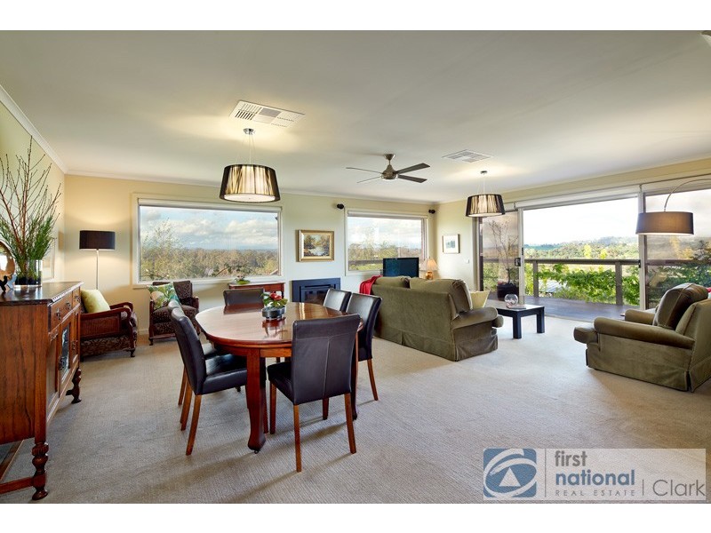 19 Jackson Drive, Drouin VIC 3818