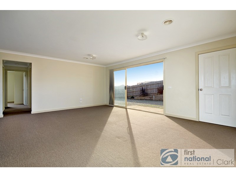 14 Bladen Street, Warragul VIC 3820