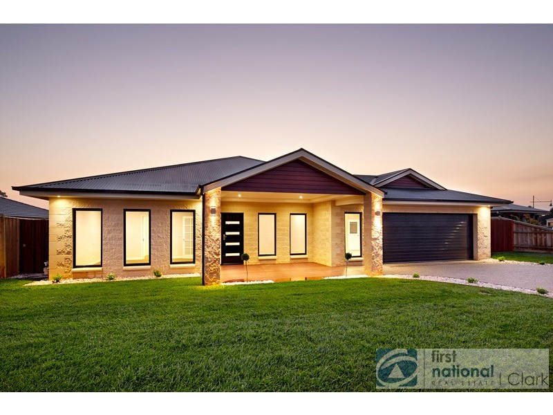 13 Kensington Drive, Warragul VIC 3820