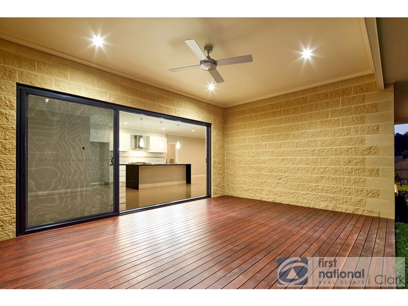 13 Kensington Drive, Warragul VIC 3820