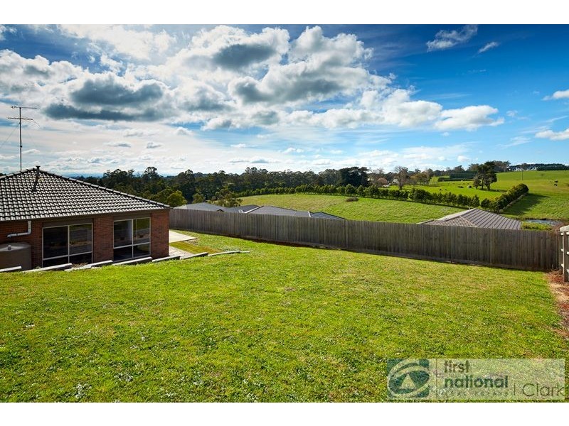 13 Vivian Court, Drouin VIC 3818