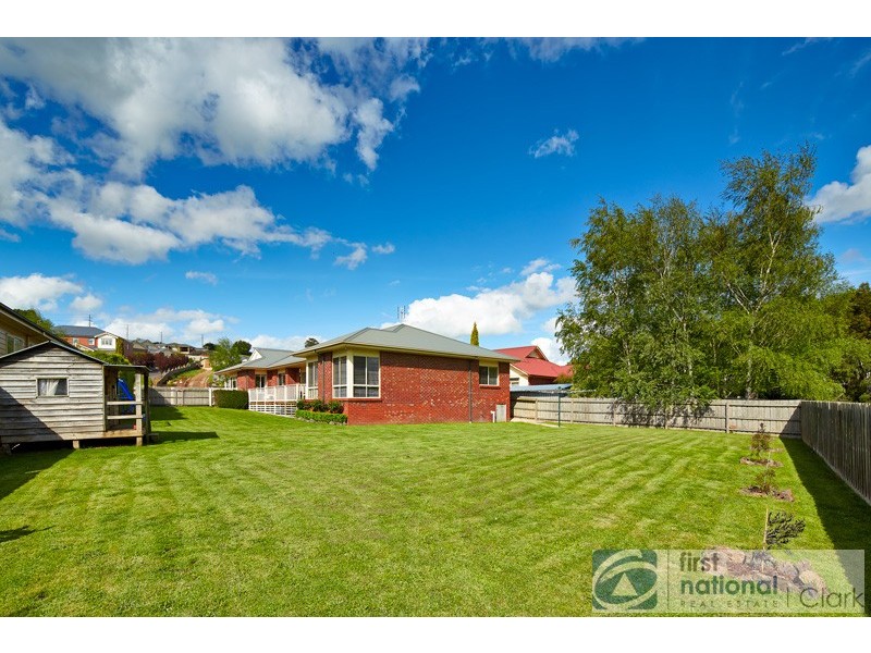 12 Dawson Drive, Warragul VIC 3820