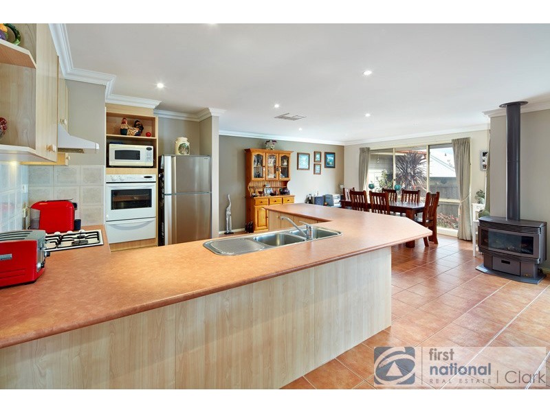 4 Bosanko Road, Drouin VIC 3818