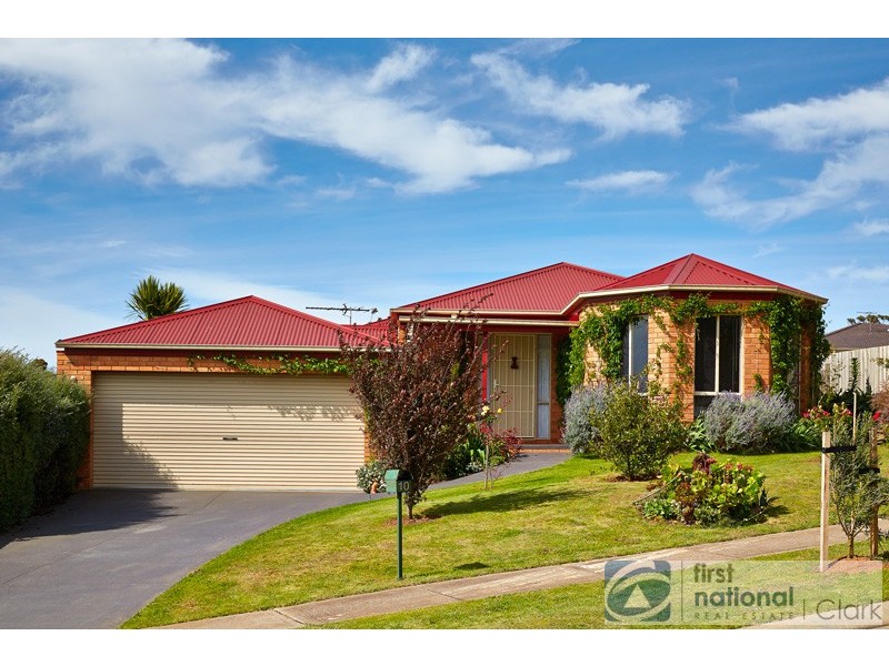 10 Summerhill Boulevard, Drouin VIC 3818