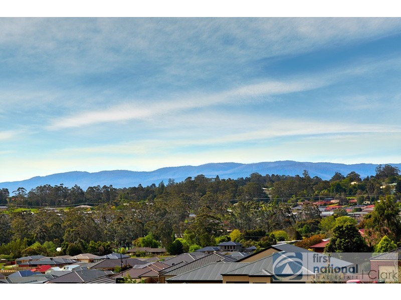 10 Summerhill Boulevard, Drouin VIC 3818