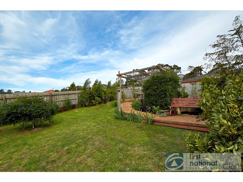 10 Summerhill Boulevard, Drouin VIC 3818