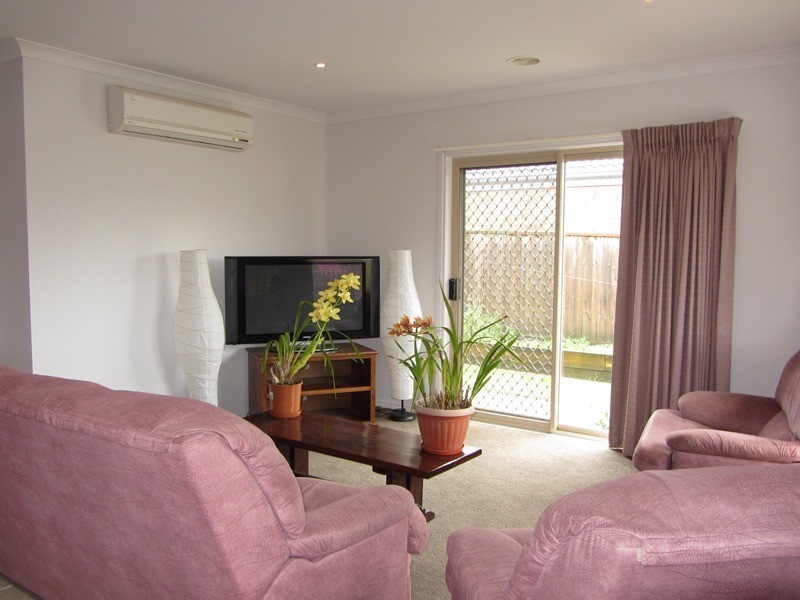 13 Rivendale Crescent, Drouin VIC 3818