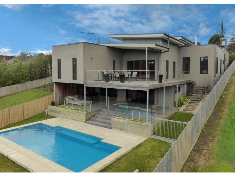 29 Charles Street, Warragul VIC 3820