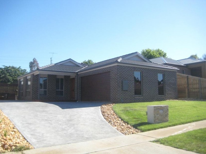 22 Tobruk Street, Warragul VIC 3820