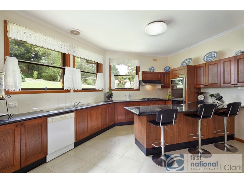 16 Hogan Lane, Trafalgar South VIC 3824