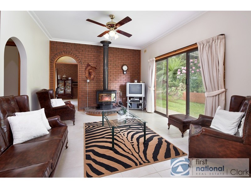 16 Hogan Lane, Trafalgar South VIC 3824