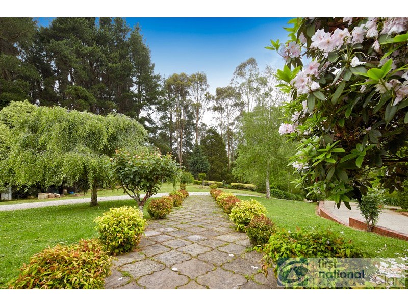 16 Hogan Lane, Trafalgar South VIC 3824