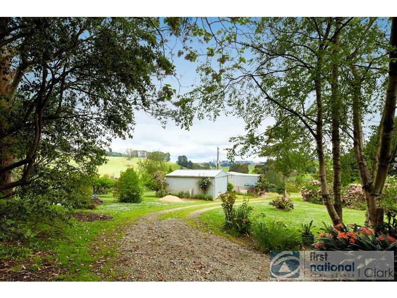 16 Hogan Lane, Trafalgar South VIC 3824