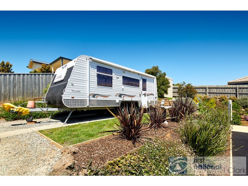 32 Walker Drive, Drouin VIC 3818