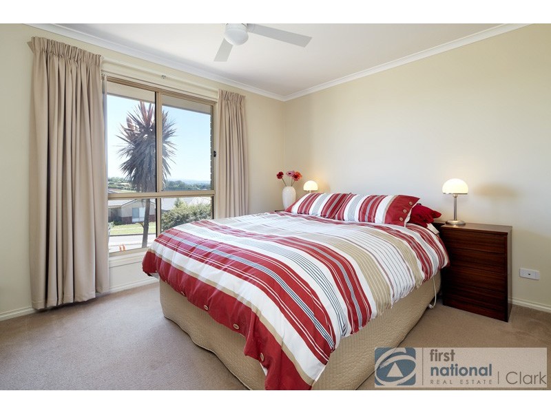 32 Walker Drive, Drouin VIC 3818