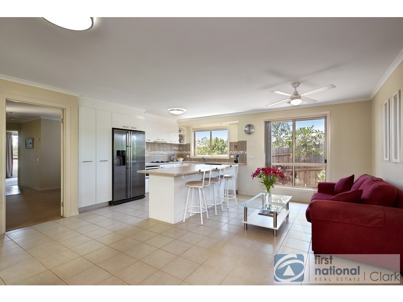 32 Walker Drive, Drouin VIC 3818